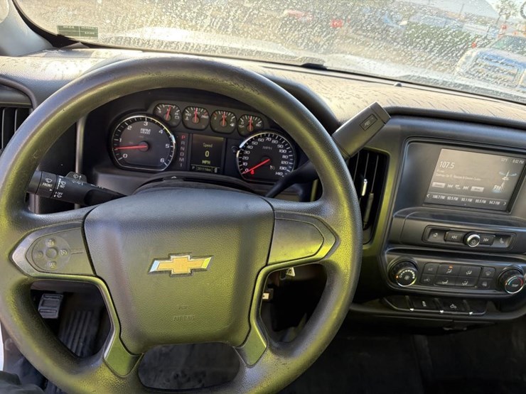 2016-chevrolet-silverado-2500-image-15