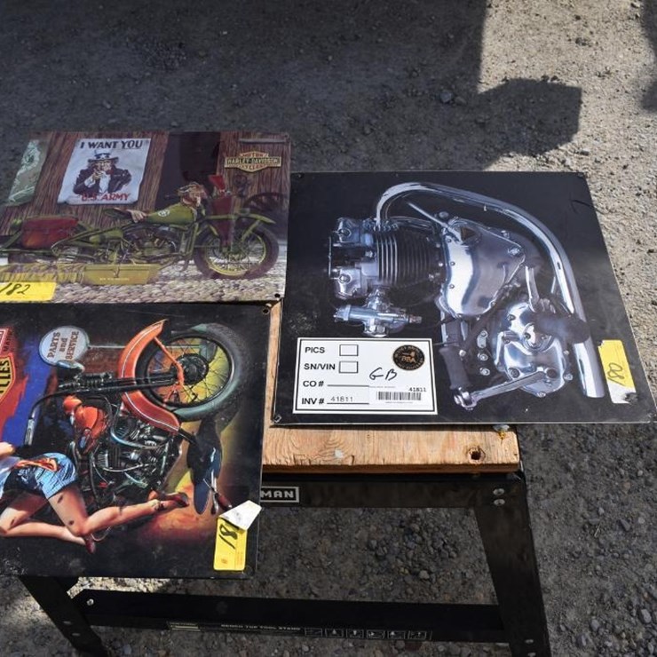 LOT OF ASSORTED METAL SIGNS 41811