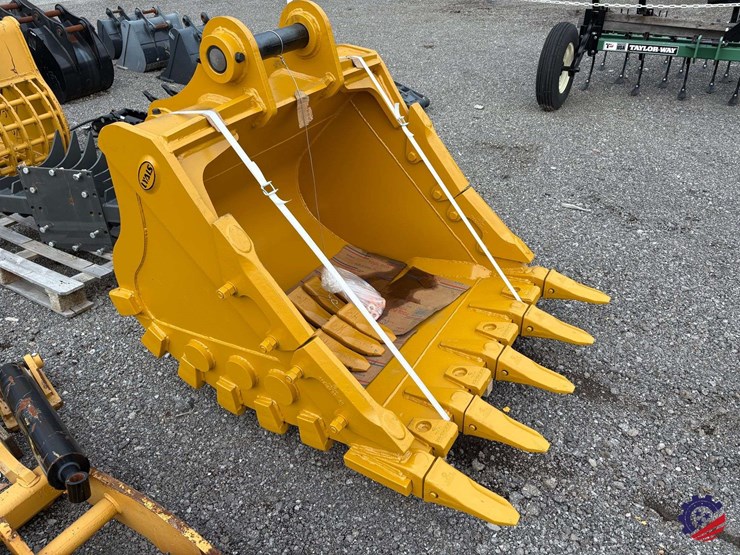 caterpillar-320-image-5