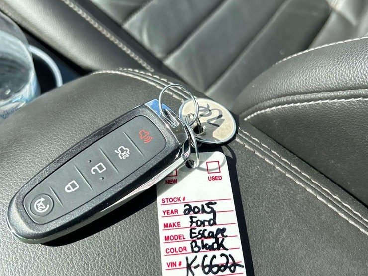 2015-ford-escape-titanium-image-31