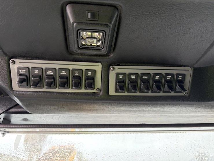 2003-pierce-arrow-image-21