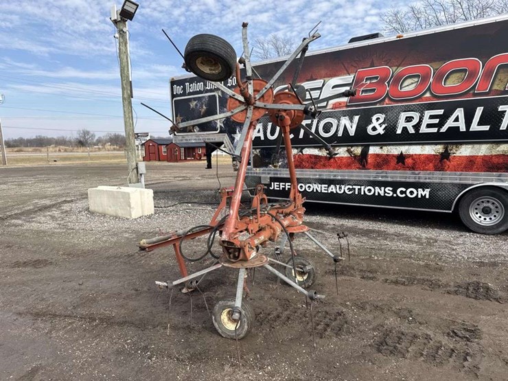 hesston-3717-image-2