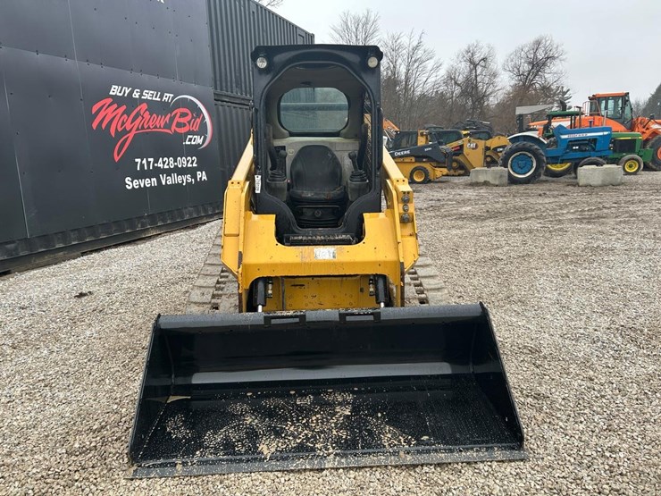 2015-caterpillar-259d-image-7