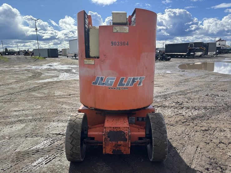 2007-jlg-e300aj-image-8