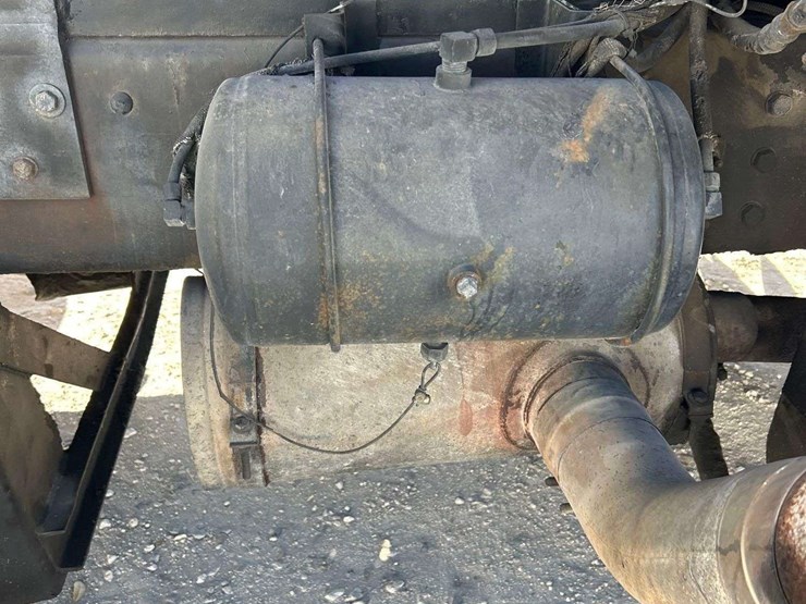 1995-ford-lt9000-image-34