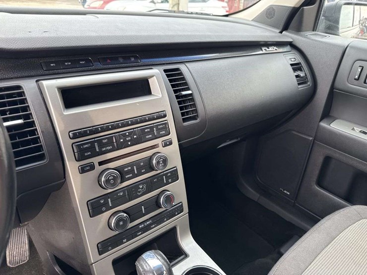2012-ford-flex-image-22