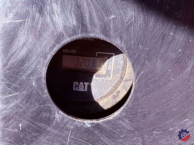 2016-cat-305e2-mini-excavator-image-81