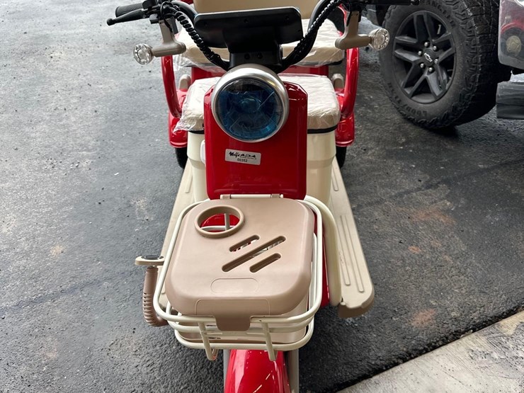 unused-irgc40-battery-powered-mini-golf-cart-image-2