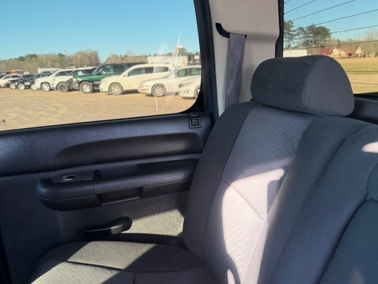 2012-chevrolet-k1500-image-26