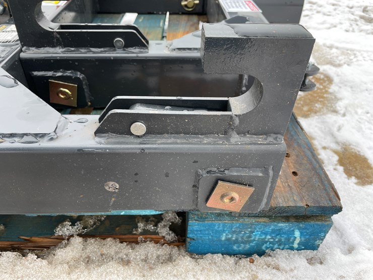 caterpillar-232-image-4