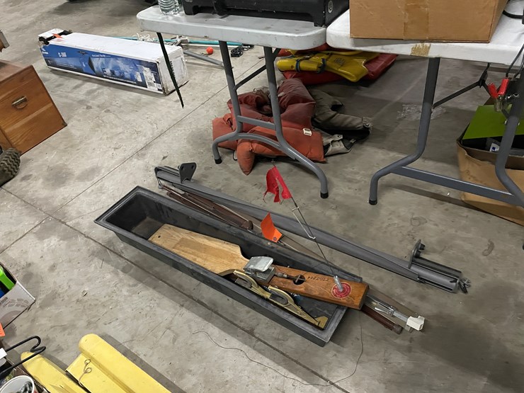 #7620-•-beaver-dam-tip-up-and-fish-board-image-7