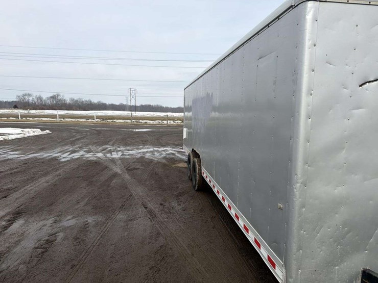 2006-cargo-wells-image-13