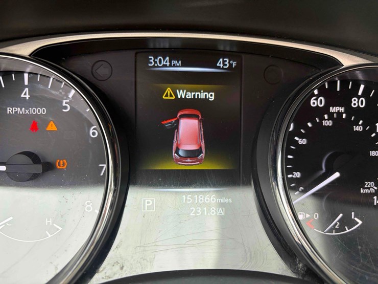 2014-nissan-rogue-sl-image-19