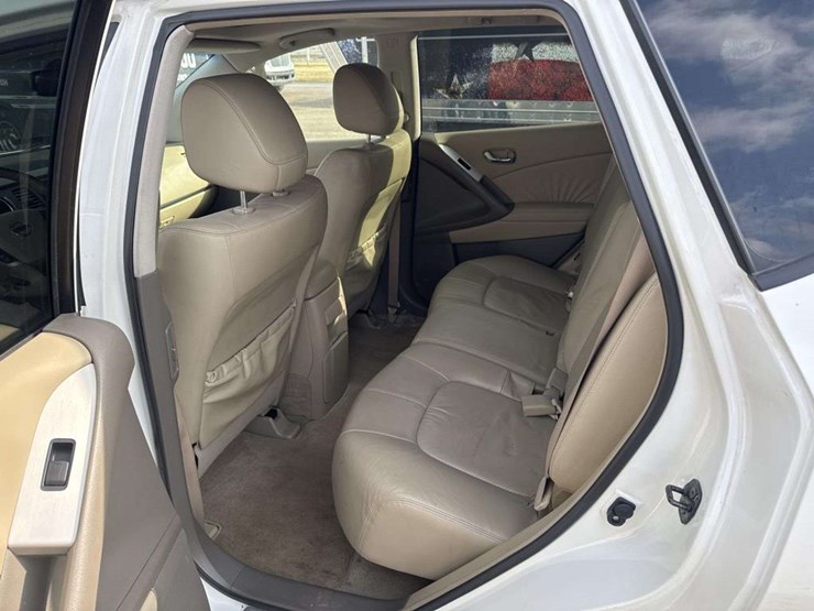 2010-nissan-murano-sl-image-13