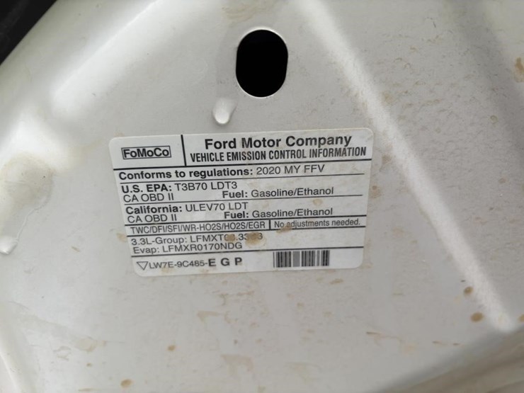 2020-ford-explorer-image-12