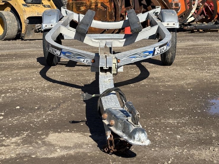 2016-triton-ltcwci-t-jetski-trailer-image-5