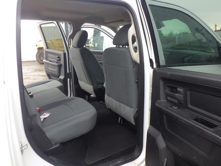 2015-dodge-1500-image-8