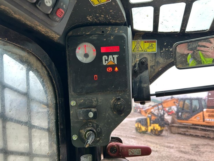 caterpillar-299c-image-21