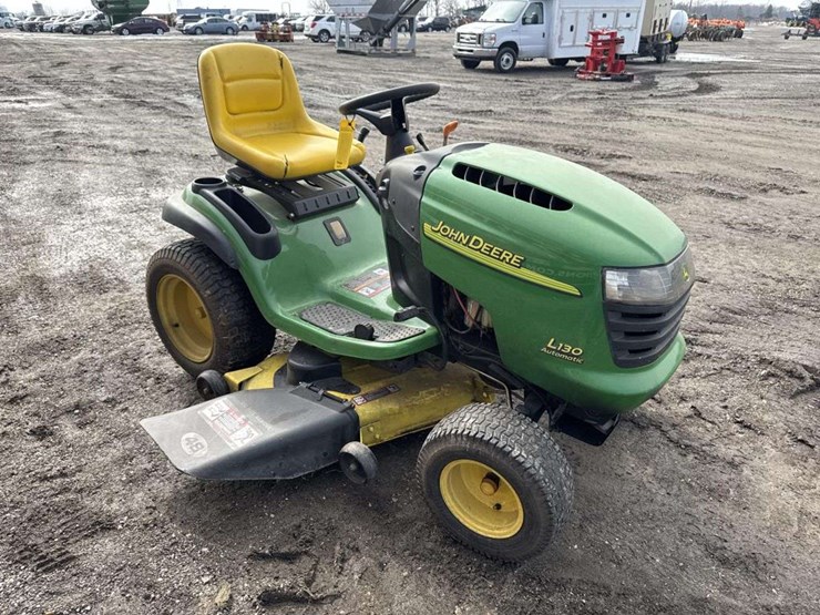 john-deere-l130-image-4