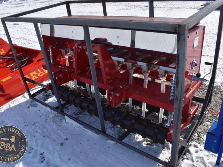 agt-industrial-seeder-attachment-41860-image-3
