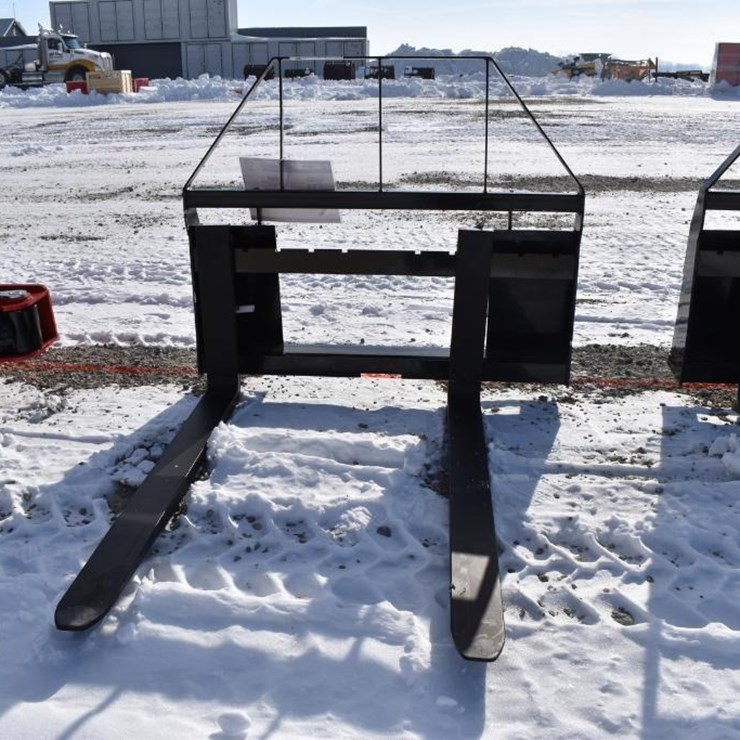 AGT INDUSTRIAL PALLET FORK ATTACHMENT 41844