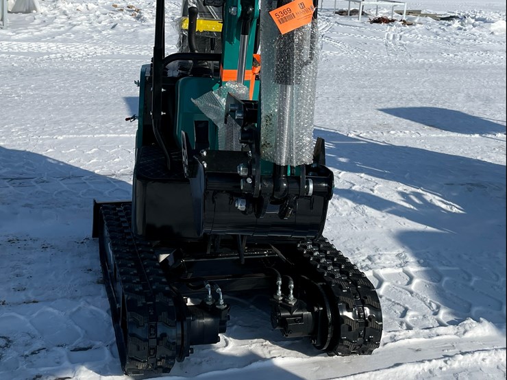 #5369-•-qh12r-mini-excavator-image-9