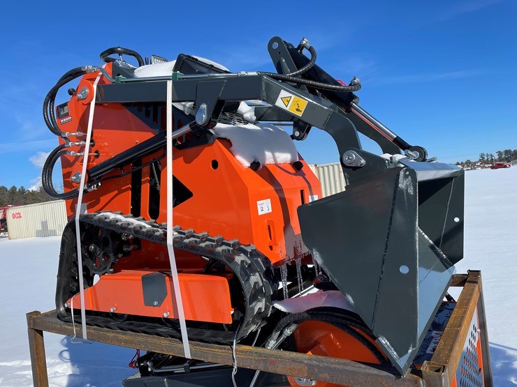 #5411-•-2025-ats-mini-skid-steer-loader-t460-image-4