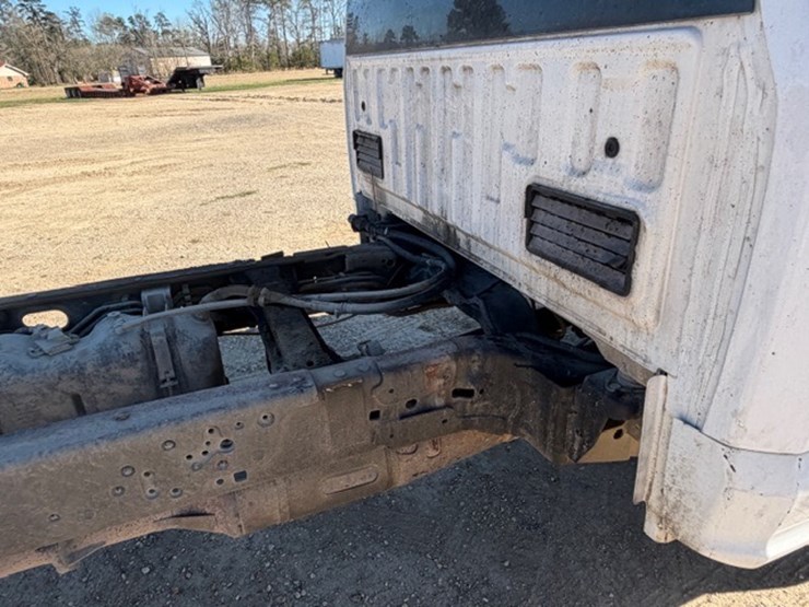 2018-ford-f550-image-25