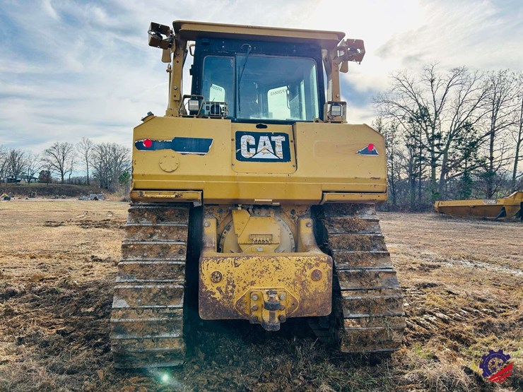 2005-caterpillar-d8t-image-4