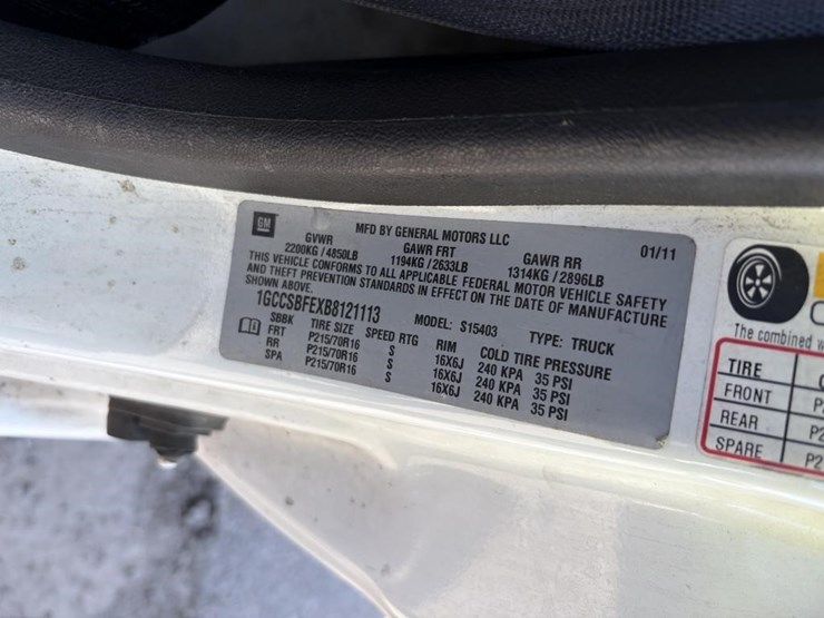 2011-chevrolet-colorado-image-28