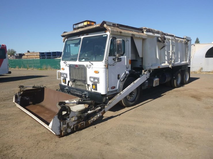 2014-peterbilt-pb320-t/a-load-over-cab-loader-truc-image-9