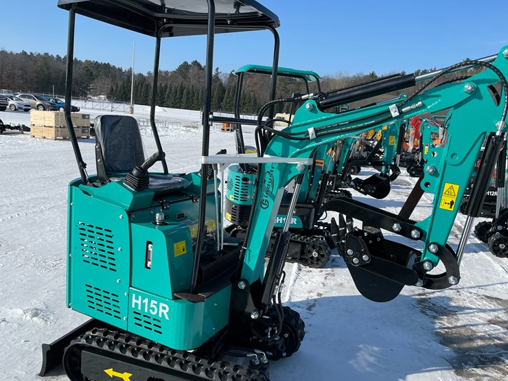 #5351-•-h15r-mini-excavator-image-3