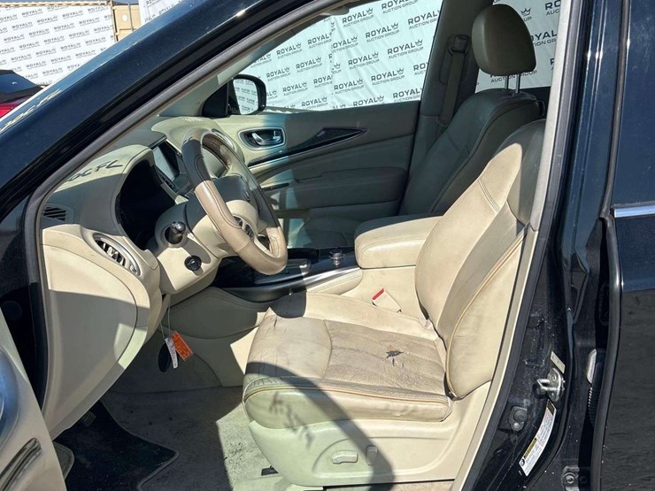 2013-infiniti-jx35-awd-suv-image-12