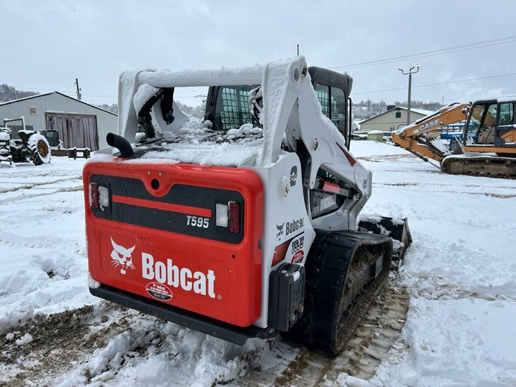 2020-bobcat-t595-image-4