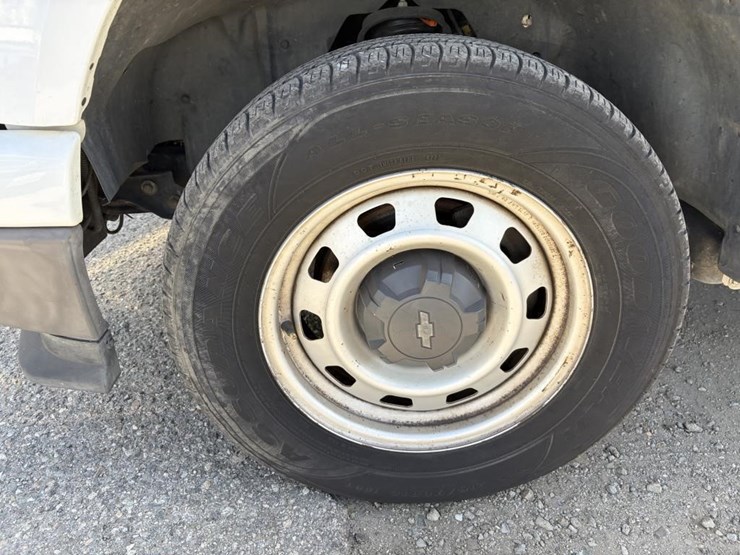 2011-chevrolet-colorado-image-28