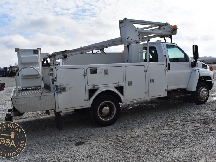 2008-gmc-topkick-c5500-image-13