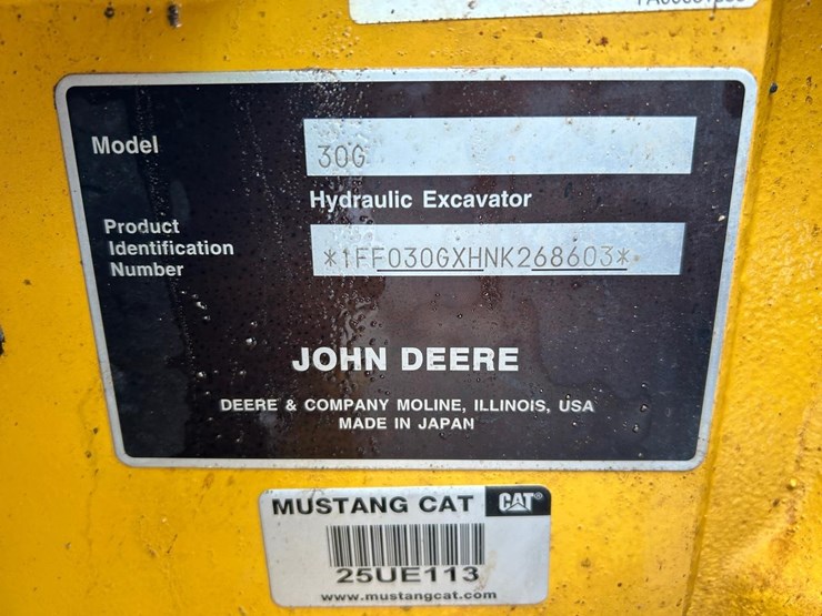 2022-deere-30g-image-25