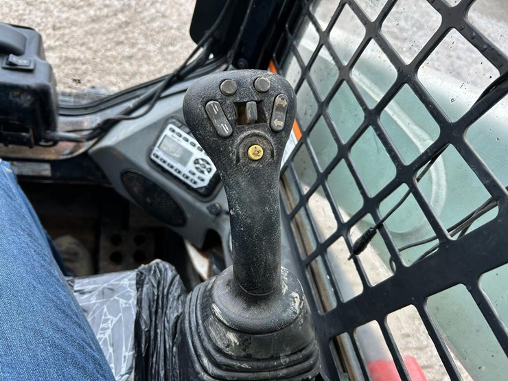 bobcat-t770-image-24