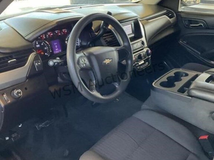 2015-chevrolet-tahoe-image-22