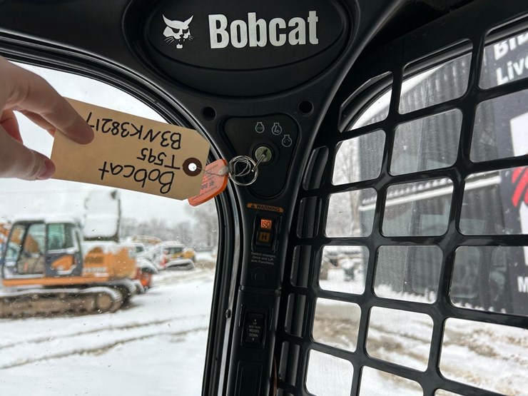2020-bobcat-t595-image-27