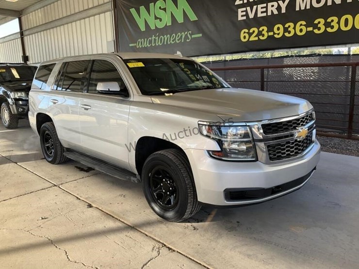 2015-chevrolet-tahoe-image-2