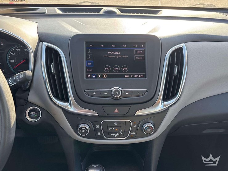 2021-chevrolet-equinox-image-15