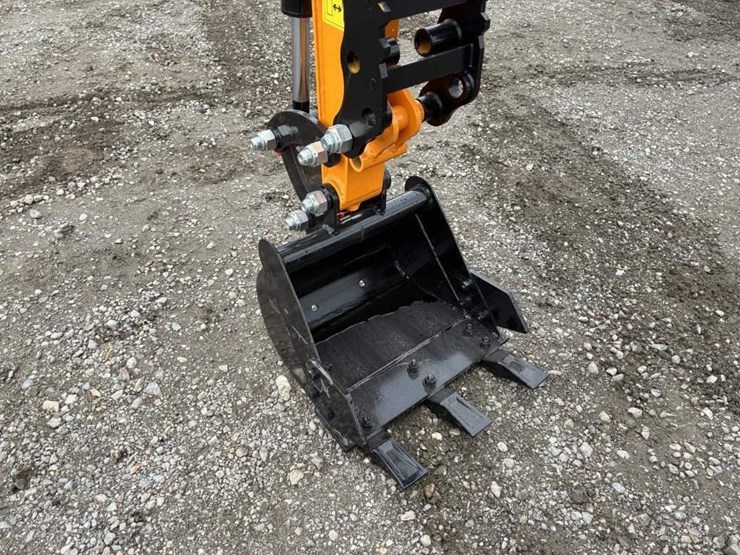 2026-vicsec-v15-hydraulic-excavator-image-9