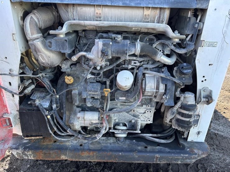 2019-bobcat-t770-image-24