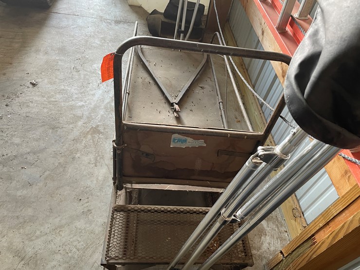 #7606-•-dog-sled-image-4