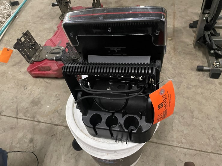 #7631-•-marcum-technologies-fish-finder-image-9