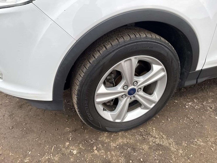 2014-ford-escape-se-image-8