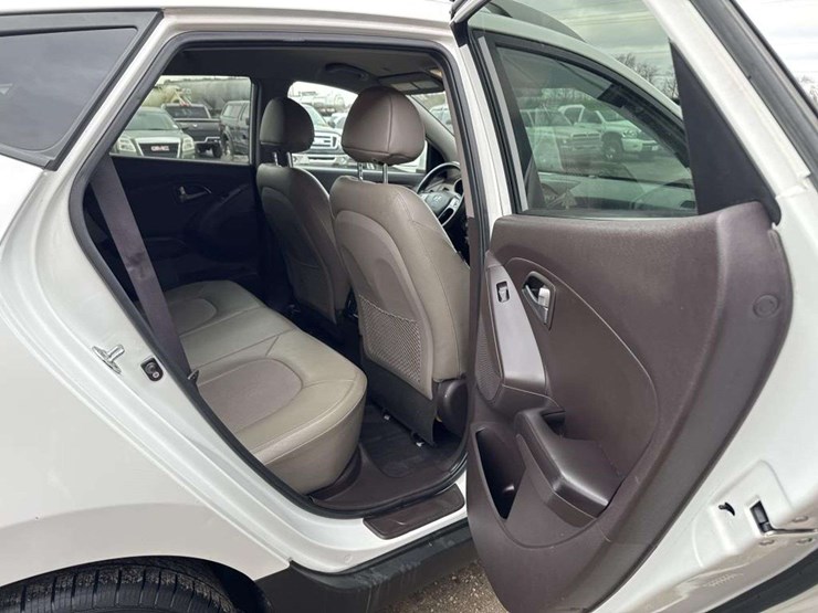 2015-hyundai-tucson-image-16