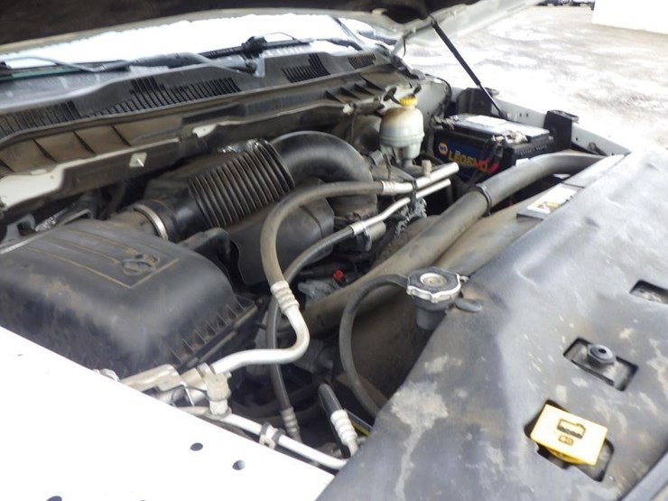 2016-dodge-1500-image-11