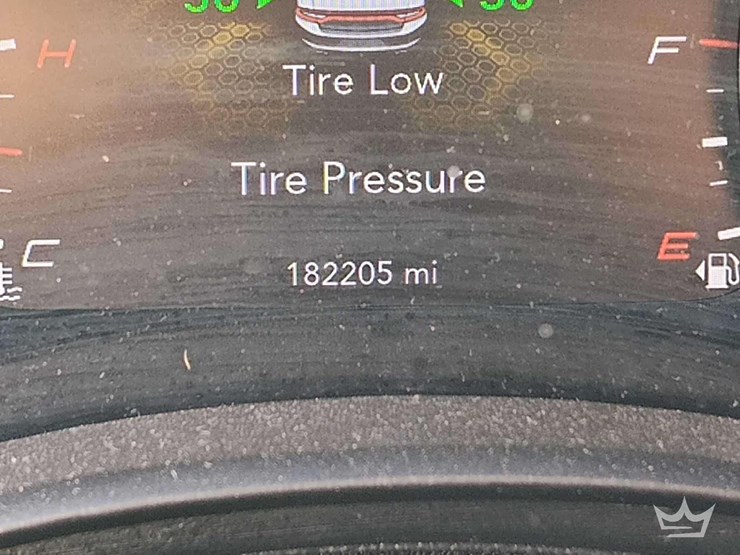 2015-dodge-charger-sedan-image-37